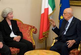 Il Presidente Giorgio Napolitano con la Signora Giuseppina Martinazzoli Ferrari, in occasione del convegno &quot;Mino Martinazzoli: tra cattolicesimo liberale e cattolicesimo democratico&quot;