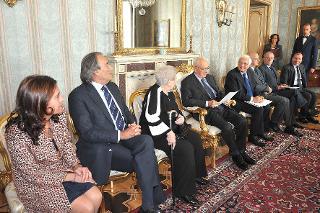 Un momento dell'incontro del Presidente della Repubblica Giorgio Napolitano con una delegazione di ex alunni della scuola Maria Montessori di Roma