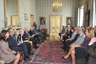 Il Presidente Giorgio Napolitano in occasione dell'incontro con una delegazione di ex alunni del VII Circolo didattico Maria Montessori di Roma