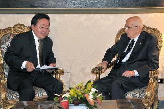 Il Presidente Giorgio Napolitano con il Presidente della Repubblica di Mongolia il Signor Tsakhiagiin Elbegdorj