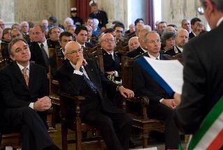 Il Presidente Giorgio Napolitano, con il Presidente della Regione Toscana, Enrico Rossi, e il Presidente della Provincia di Pisa, Andrea Pieroni, nel corso del Convegno &quot;Mazzini e la Democrazia&quot;