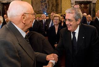 Il Presidente Giorgio Napolitano saluta il Direttore generale della Banca d'Italia Fabrizio Saccomanni