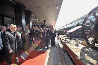 Il Presidente Giorgio Napolitano durante l'arrivo del treno del Milite Ignoto