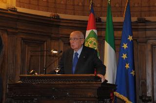 Il Presidente Giorgio Napolitano nel corso del suo intervento al Convegno &quot;Rotta a Sud-Est. Bari e la Puglia per lo sviluppo del Paese&quot; all'Università Aldo Moro