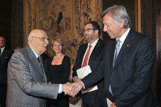 Il Presidente Giorgio Napolitano con il Dott. Paolo Protti, Presidente dell'AGIS, in occasione della Giornata dello Spettacolo