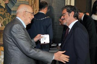 Il Presidente Giorgio Napolitano con Massimo Dapporto in occasione della Giornata dello Spettacolo