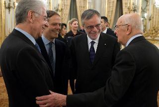 Il Presidente Giorgio Napolitano con il Presidente del Consiglio Mario Monti, Enzo Moavero Milanesi e Andrea Riccardi rispettivamente Ministro degli Affari Europei e Ministro per la Cooperazione internazionale