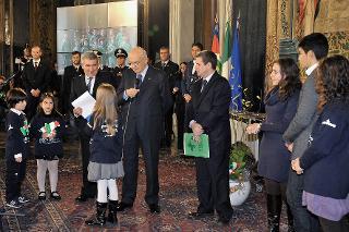 Il Presidente Giorgio Napolitano risponde alle domande di alcuni studenti nel corso della celebrazione della Giornata Nazionale dell'Albero