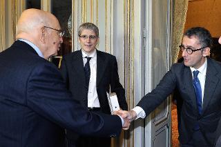 Il Presidente Giorgio Napolitano con Mauro Crippa, Direttore generale Informazione di Mediaset in occasione della presentazione del nuovo canale Mediaset dedicato all'informazione &quot;All News&quot;