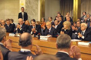 Il Presidente Giorgio Napolitano al termine del suo intervento in occasione della VIII Conferenza degli Ambasciatori Italiani nel mondo
