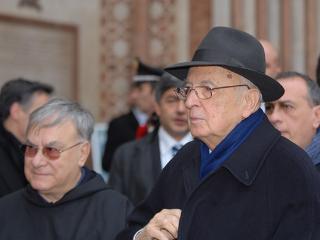 Il Presidente Napolitano al suo arrivo alla Basilica Superiore di San Francesco ad Assisi