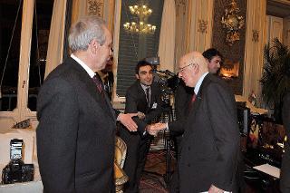 Il Presidente della Repubblica Giorgio Napolitano saluta gli operatori e tecnici della Rai