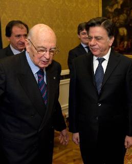 Il Presidente Giorgio Napolitano accoglie il nuovo Ambasciatore della Missione Diplomatica Palestinese, Sabri Ateyeh, in occasione della presentazione delle Lettere Credenziali