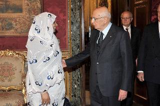 Il Presidente Giorgio Napolitano la Signora Amira Daoud Hassan Gornass, nuovo Ambasciatore della Repubblica del Sudan, in occasione della presentazione delle Lettere Credenziali