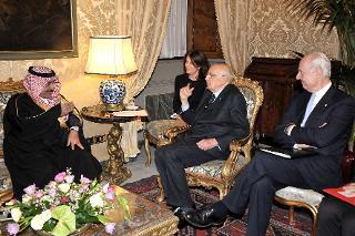 Il Presidente Giorgio Napolitano con il Signor Saleh Mohammed Al Ghamdi, nuovo Ambasciatore del Regno dell'Arabia Saudita in occasione della presentazione delle Lettere Credenziali