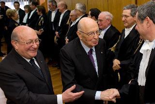 Il Presidente Giorgio Napolitano con il Presidente della Corte dei conti Luigi Giampaolino, saluta i Componenti il Collegio delle Sezioni Unite, in occasione dell'inaugurazione dell'Anno Giudiziario della Corte dei conti