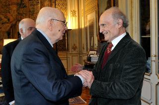 Il Presidente Giorgio Napolitano con Roberto Einaudi in occasione delll'incontro con una delegazione del Comitato per le celebrazioni del Bicentenario della nascita di Cavour