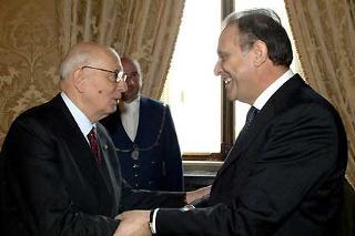 Il Presidente Giorgio Napolitano con Lorenzo Cesa, Segretrio Nazionale dell'UDC in occasione delle consultazioni