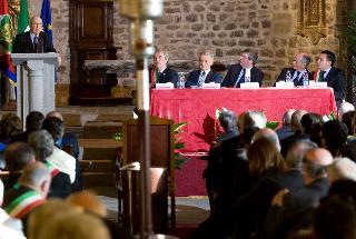 Il Presidente della Repubblica Giorgio Napolitano nel corso del suo intervento al Convegno &quot;Dall'emergenza alla prevenzione. Risorse e politiche per il territorio&quot;