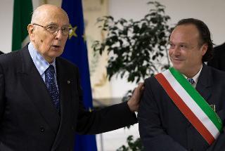 Il Presidente Giorgio Napolitano con il Sindaco di Borghetto di Vara, Fabio Vincenzi