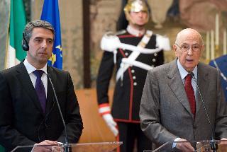Il Presidente Giorgio Napolitano con Rosen Plevneliev, Presidente della Repubblica di Bulgaria, nel corso delle dichiarazioni alla stampa