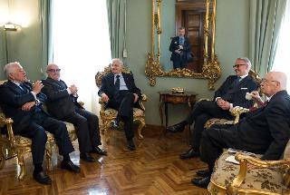Il Presidente Giorgio Napolitano in occasione della cerimonia di insediamento del nuovo Procuratore Generale presso la Corte Suprema di Cassazione, con il Vice Presidente del CSM Michele Vietti, il Segretario generale del Quirinale Donato Marra, il Primo Presidente della Corte di cassazione Ernesto Lupo e dal Procuratore Generale presso la Corte Suprema di Cassazione Vitaliano Esposito