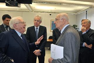 Il Presidente Giorgio Napolitano con Giuseppe Zamberletti in occasione del convegno &quot;Stati Generali del Volontariato di Protezione Civile&quot;