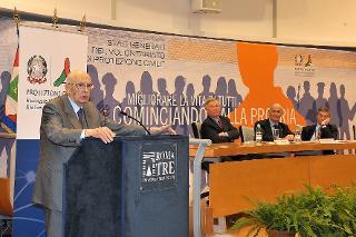 Il Presidente Giorgio Napolitano durante il suo intervento al convegno &quot;Stati Generali del Volontariato di Protezione Civile&quot; all'Università degli studi Roma Tre