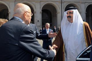 Il Presidente Giorgio Napolitano accoglie S.A. lo Sceicco Hamad Bin Khalifa Al-Thani, Emiro dello Stato del Qatar in visita di Stato in Italia