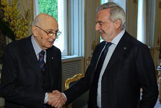 Il Presidente Giorgio Napolitano con Luigi Nicolais, Presidente del Consiglio nazionale delle ricerche
