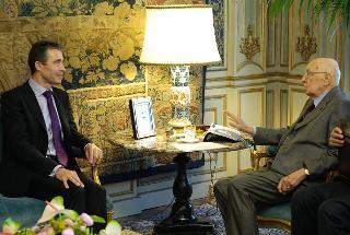 Il Presidente Giorgio Napolitano nel corso dei colloqui con Anders Rasmussen, Segretario generale della N.A.T.O.