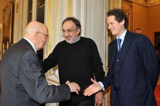 Il Presidente Giorgio Napolitano con il Presidente della Fiat, John Elkann, e l'Amministratore Delegato, Sergio Marchionne