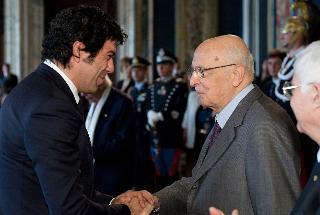 Il Presidente Giorgio Napolitano con Pierfrancesco Favino, nel corso della cerimonia di presentazione dei candidati ai Premi &quot;David di Donatello&quot; per l'anno 2012