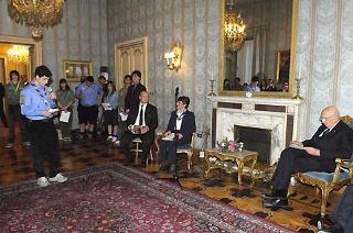 Il Presidente Giorgio Napolitano nel corso dell'incontro con una delegazione della Federazione Italiana dello Scautismo in occasione del centenario di fondazione del movimento Scout, durante una domanda al Capo dello Stato
