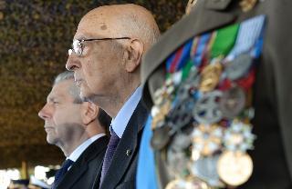 Il Presidente Giorgio Napolitano con a fianco il Ministro della Difesa Amm. Giampaolo Di Paola, in occasione della celebrazione del 151° anniversario della costituzione dell'Esercito Italiano