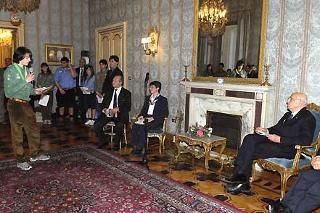 Il Presidente Giorgio Napolitano nel corso dell'incontro con una delegazione della Federazione Italiana dello Scautismo in occasione del centenario di fondazione del movimento Scout