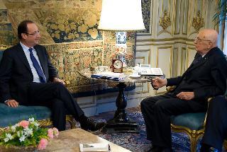 Il Presidente Giorgio Napolitano a colloquio con l'On. François Hollande