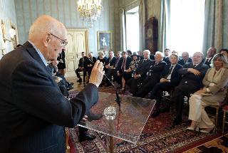 Il Presidente Giorgio Napolitano rivolge il suo indirizzo di saluto in occcasione dell'incontro con una delegazione dell'Osservatorio Permanente Giovani Editori