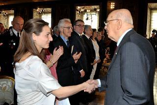 Il Presidente Giorgio Napolitano con Anna Brugnolli in occasione del Giorno della Memoria dedicato alle vittime del terrorismo
