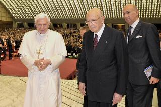 Il Presidente Giorgio Napolitano con il Santo Padre Benedetto XVI in occasione del concerto per il settimo anniversario di Pontificato