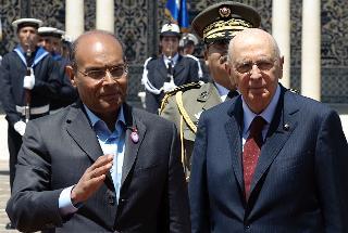 Il Presidente Giorgio Napolitano accolto al suo arrivo al Palazzo Presidenziale da Moncef Marzouki, Presidente della Repubblica Tunisina