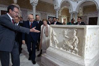 Il Presidente Giorgio Napolitano nel corso della visita al Museo Nazionale del Bardo