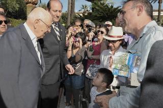 Il Presidente Giorgio Napolitano tra il pubblico in occasione dell'apertura dei Giardini del Palazzo del Quirinale per l'anniversario della nascita della Repubblica