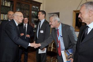 Il Presidente Giorgio Napolitano con i relatori dell'Assemblea Generale Annuale dell'Organizzazione Mondiale degli Agricoltori -World Farmes' Organization