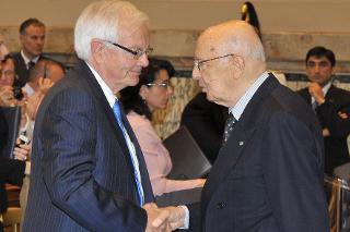 Il Presidente Giorgio Napolitano con Mr Robert Carlson, Presidente dell'Organizzazione Mondiale degli Agricoltori in occasione dell'Assemblea Generale Annuale dell'Organizzazione Mondiale degli Agricoltori -World Farmers' Organization