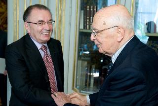 Il Presidente Giorgio Napolitano accoglie il neo Presidente di Confindustria Giorgio Squinzi