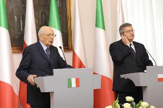 Il Presidente Giorgio Napolitano durante le dichiarazioni alla stampa al termine del colloquio con il Presidente della Repubblica di Polonia Bronislaw Komorowski