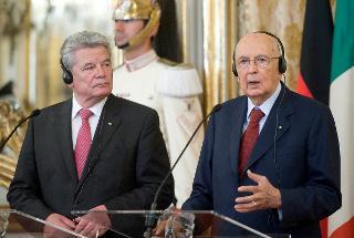 Il Presidente Giorgio Napolitano Roma con il Presidente della Repubblica Federale di Germania Joachim Gauck, in occasione delle dichiarazioni alla stampa