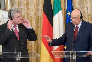 Il Presidente Giorgio Napolitano con il Presidente della Repubblica Federale di Germania Joachim Gauck, in occasione delle dichiarazioni alla stampa