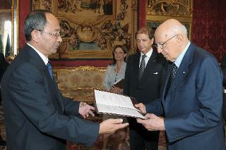 Il Presidente Giorgio Napolitano con il Sig. Chun Guk Kim, nuovo Ambasciatore del Repubblica Democratica Popolare di Corea, in occasione della presentazione delle Lettere Credenziali